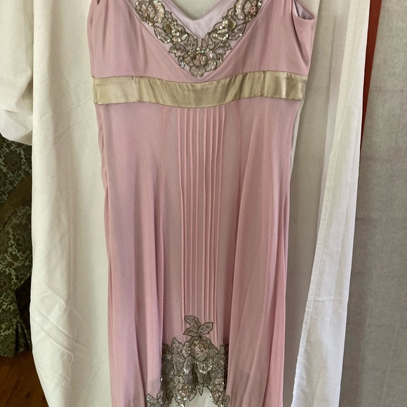 Beautiful dress. Worn only once. Was purchased at Bloomingdale's. - Picture 4 of 9